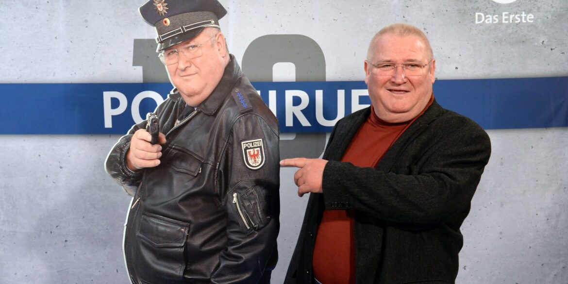 Horst Krause posiert neben Horst Krause.