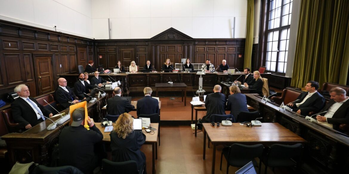 Im Prozess am Hamburger Landgericht wird der Vater der Block-Kinder befragt.