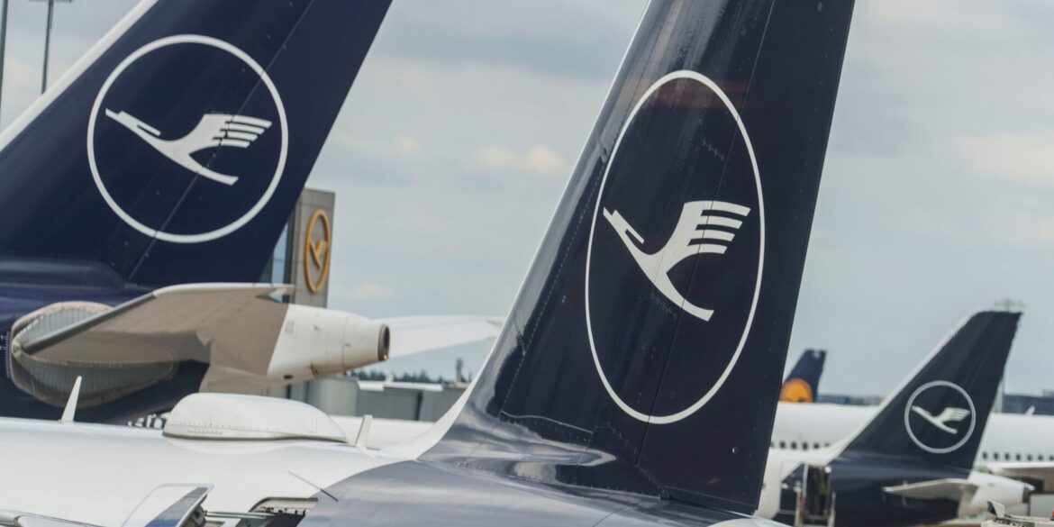 Die Lufthansa will mit einem umfangreichen Stellenabbau in der Verwaltung Kosten sparen. (Foto Archiv)