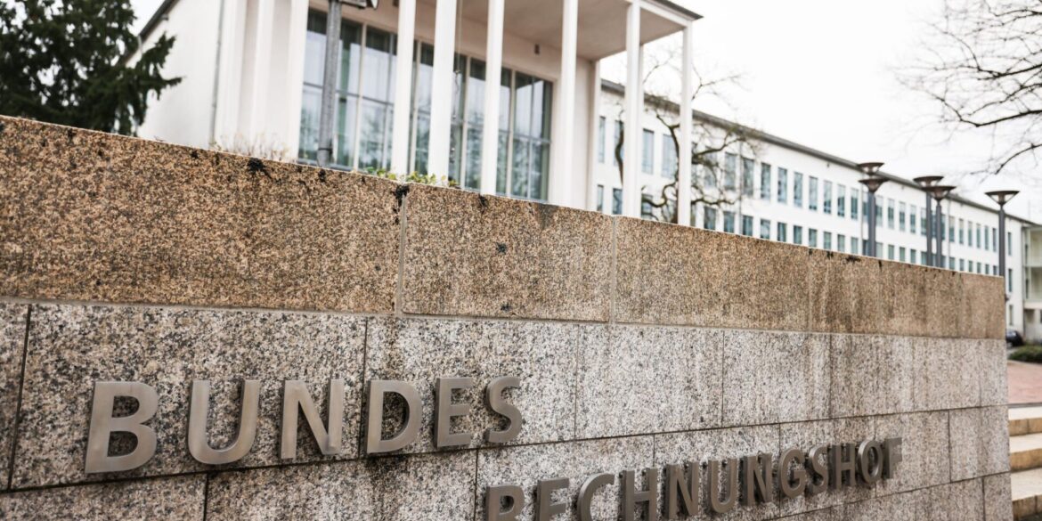 Der Bundesrechnungshof übt deutliche Kritik an Klingbeils Haushalt. (Archivbild)