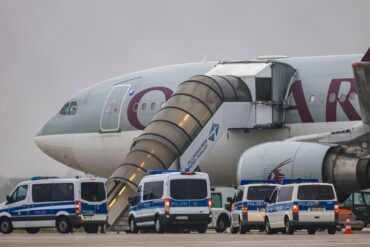 Im Juli startete von Leipzig/Halle aus der bisher zweite Abschiebeflug seit der Machtübernahme der Taliban 2021 nach Afghanistan. An Bord waren nach Behördenangaben 81 Straftäter.