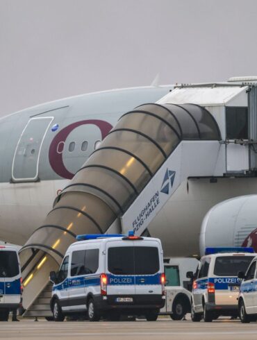 Im Juli startete von Leipzig/Halle aus der bisher zweite Abschiebeflug seit der Machtübernahme der Taliban 2021 nach Afghanistan. An Bord waren nach Behördenangaben 81 Straftäter.