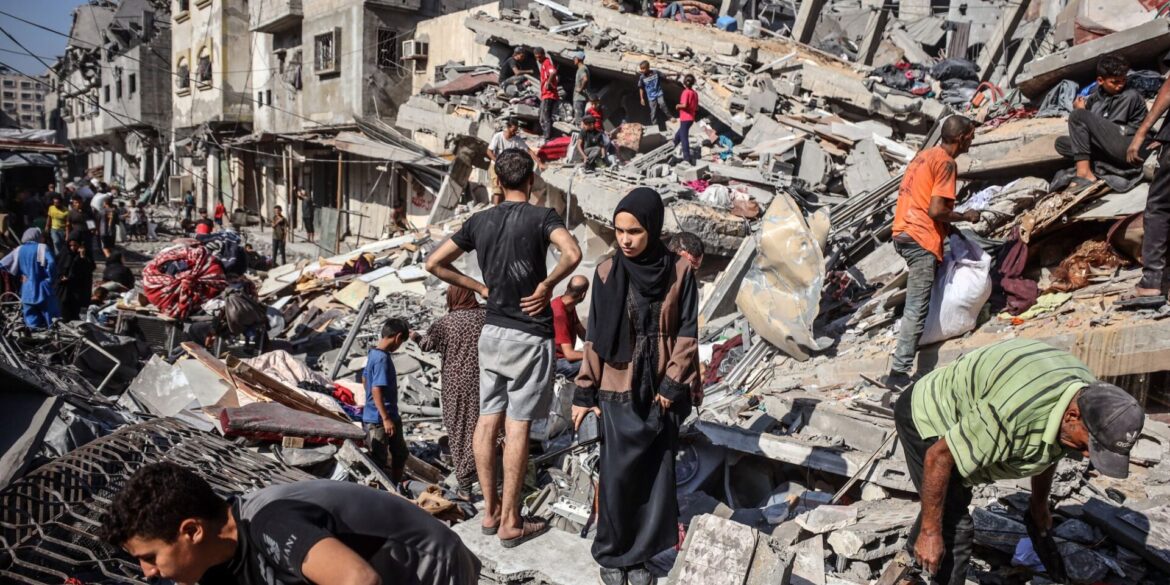 Bei israelischen Angriffen im Gazastreifen starben nach Angaben aus medizinischen Kreisen mindestens 50 Menschen.