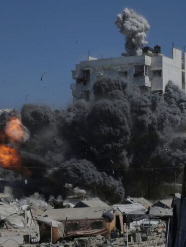 Bei neuen Angriffen des israelischen Militärs im Gazastreifen sind einem Bericht der palästinensischen Nachrichtenagentur Wafa zufolge mindestens zwölf Menschen getötet worden. (Archivfoto)