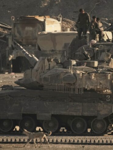Israelische Panzer an der Grenze zum Gazastreifen.