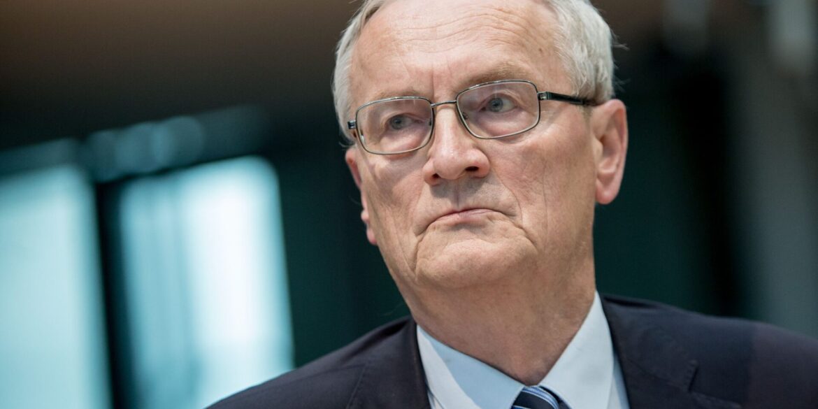 Die Staatsanwaltschaft ermittelt gegen den früheren BND-Chef Hanning wegen des Verdachts der Kindesentziehung. (Archivbild)