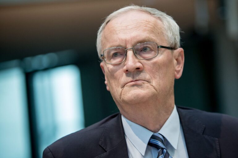 Die Staatsanwaltschaft ermittelt gegen den früheren BND-Chef Hanning wegen des Verdachts der Kindesentziehung. (Archivbild)