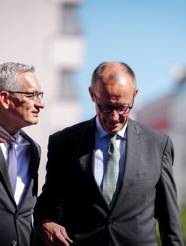 Der bisherige Botschafter in der Ukraine, Martin Jäger, ist neuer Präsident des deutschen Auslandsgeheimdienstes BND. Kanzler Friedrich Merz (CDU) schreibt ihm klare Ziele ins Auftragsbuch.