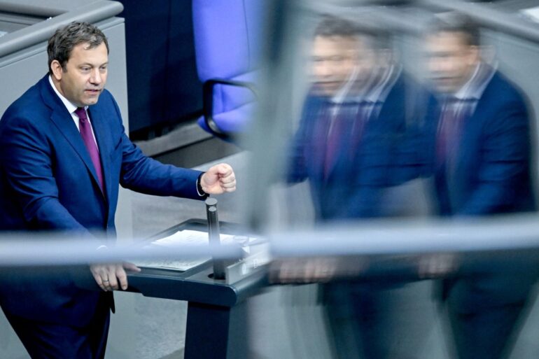 Finanzminister Klingbeil verteidigte seinen Etat im Bundestag.