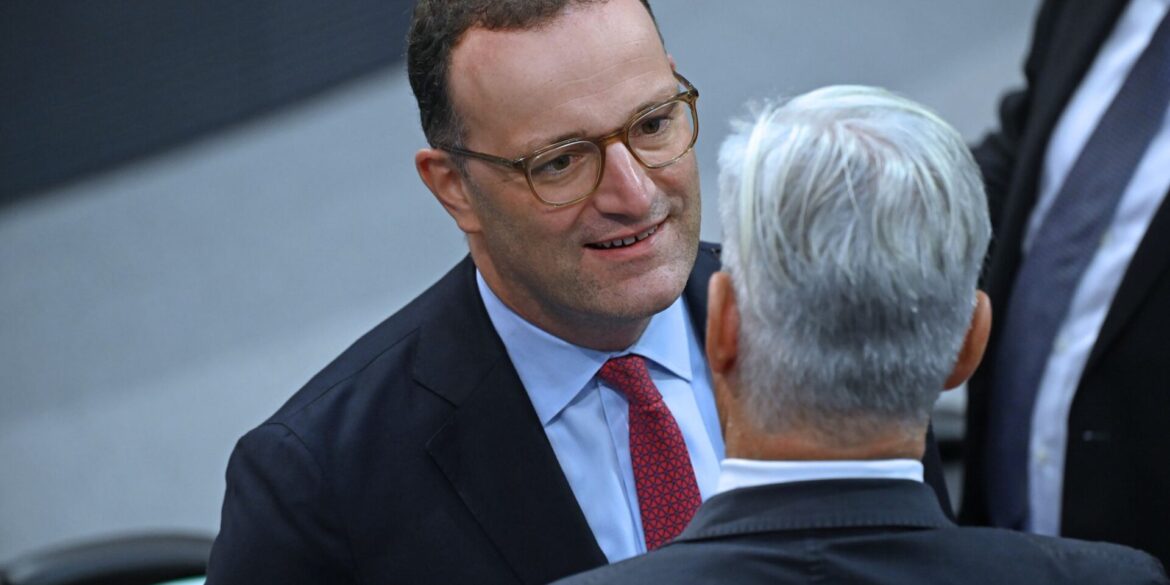Unionsfraktionschef Spahn hat eine Debatte über die Vermögensverteilung angestoßen.