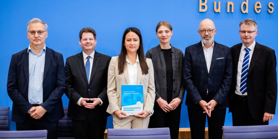 Führende Wirtschaftsinstitute haben ihre Prognose für 2026 vorgelegt.