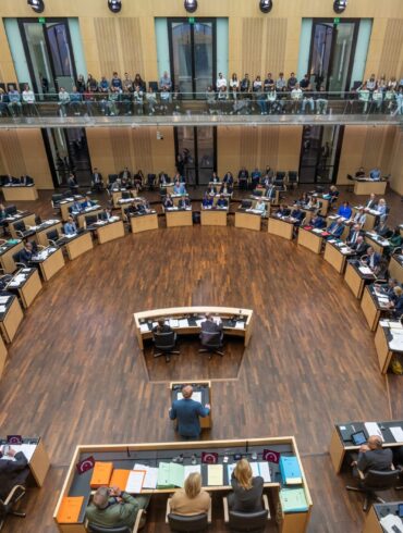 Grünes Licht für den Bundeshaushalt und andere Gesetze: Der Bundesrat tagt.