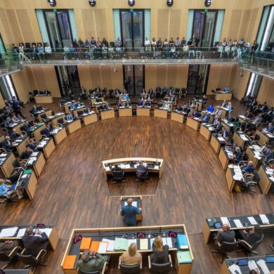 Grünes Licht für den Bundeshaushalt und andere Gesetze: Der Bundesrat tagt.