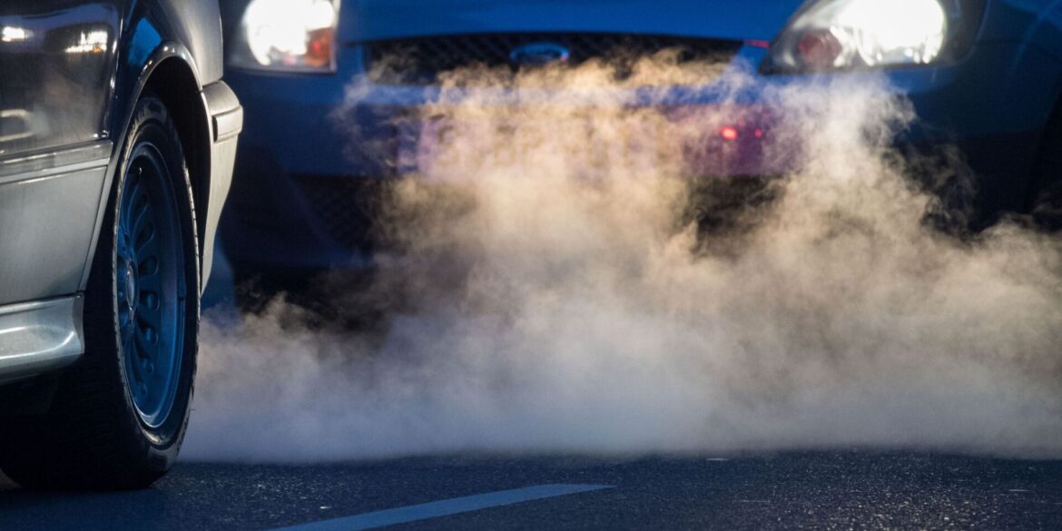 Das für 2035 geplante Verbrenner-Aus für Neuwagen findet wenig Zustimmung in Deutschland. (Symbolbild)