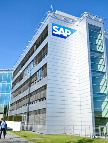 Der deutsche Konzern SAP ist vor allem für seine Software zur Unternehmenssteuerung (ERP) bekannt. (Archivbild)