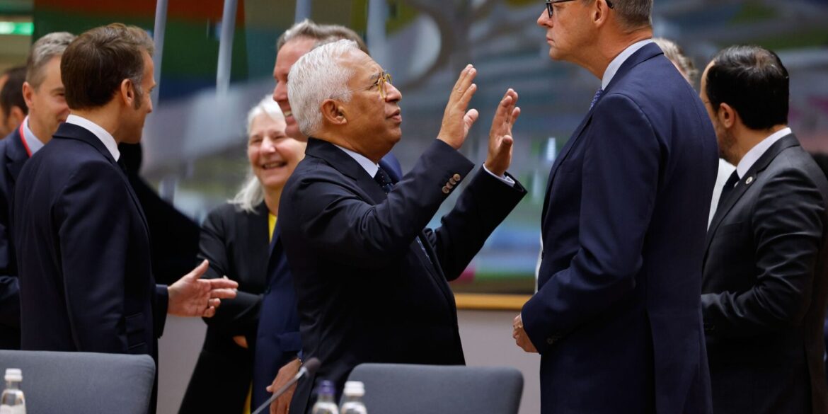 EU-Ratspräsident Costa muss beim Gipfel eine Äußerung des Kanzlers zurechtrücken.