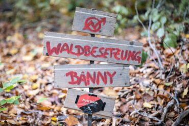 Waldbesetzung gegen Kiesabbau