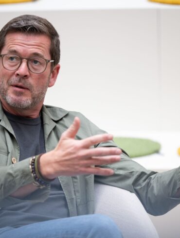 Karl-Theodor zu Guttenberg will die AfD inhaltlich konfrontieren. (Archivbild)