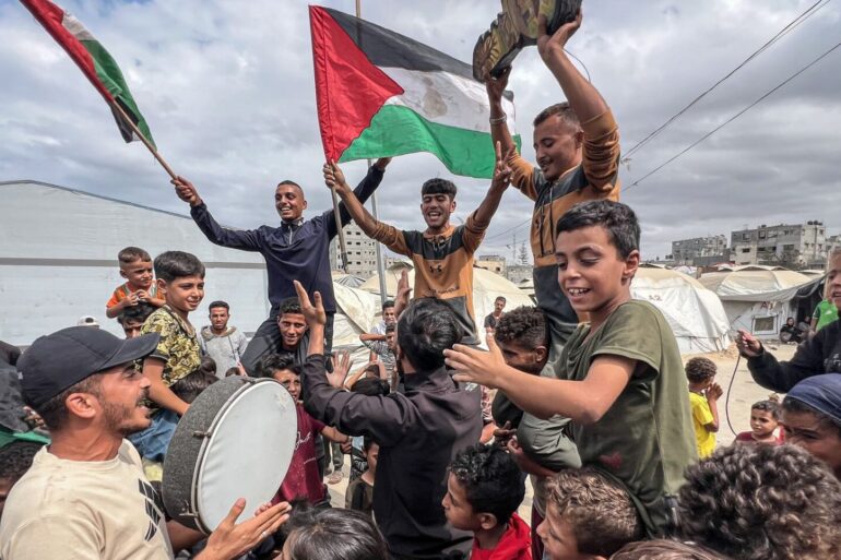Im Gazastreifen feiern die Menschen das Abkommen und hoffen auf eine bessere Zukunft.