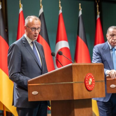 Bundeskanzler Merz bietet der Türkei eine Neubelebung der strategischen Partnerschaft an