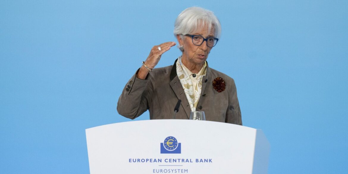 EZB-Präsidentin Lagarde hält sich in einer Welt voller Krisen alle Optionen offen. (Archivbild)