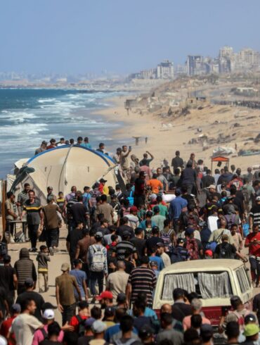 Im Gazastreifen schweigen seit Freitagmittag die Waffen.