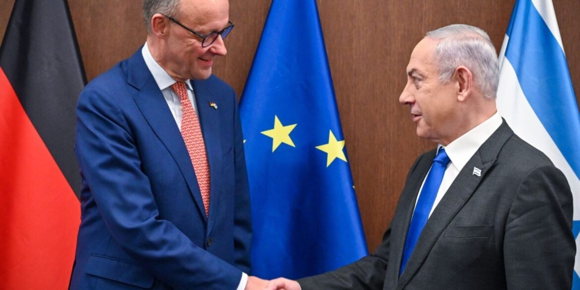 Sieben Monate nach seinem Amtsantritt reist der Kanzler erstmals nach Israel.