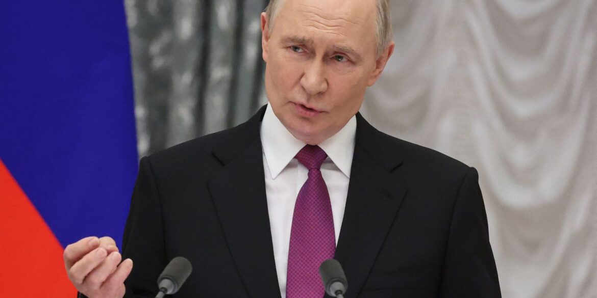 Kremlchef Putin bereitet mit seiner Führung mögliche russische Atomwaffentests vor. (Archivbild)
