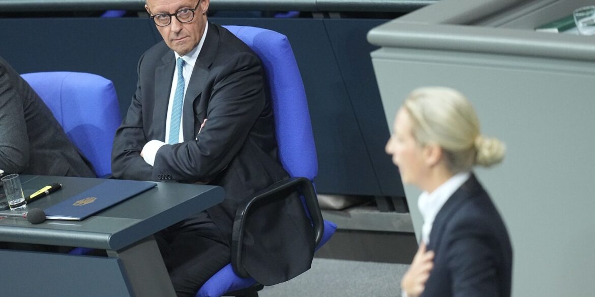 Kanzler Merz räumt in der Generaldebatte des Bundestags ein, dass die Erwartungen an das Reformtempo derzeit höher seien, als sie erfüllt werden könnten.