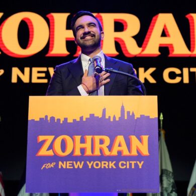 Zohran Mamdani wird neuer Bürgermeister von New York.