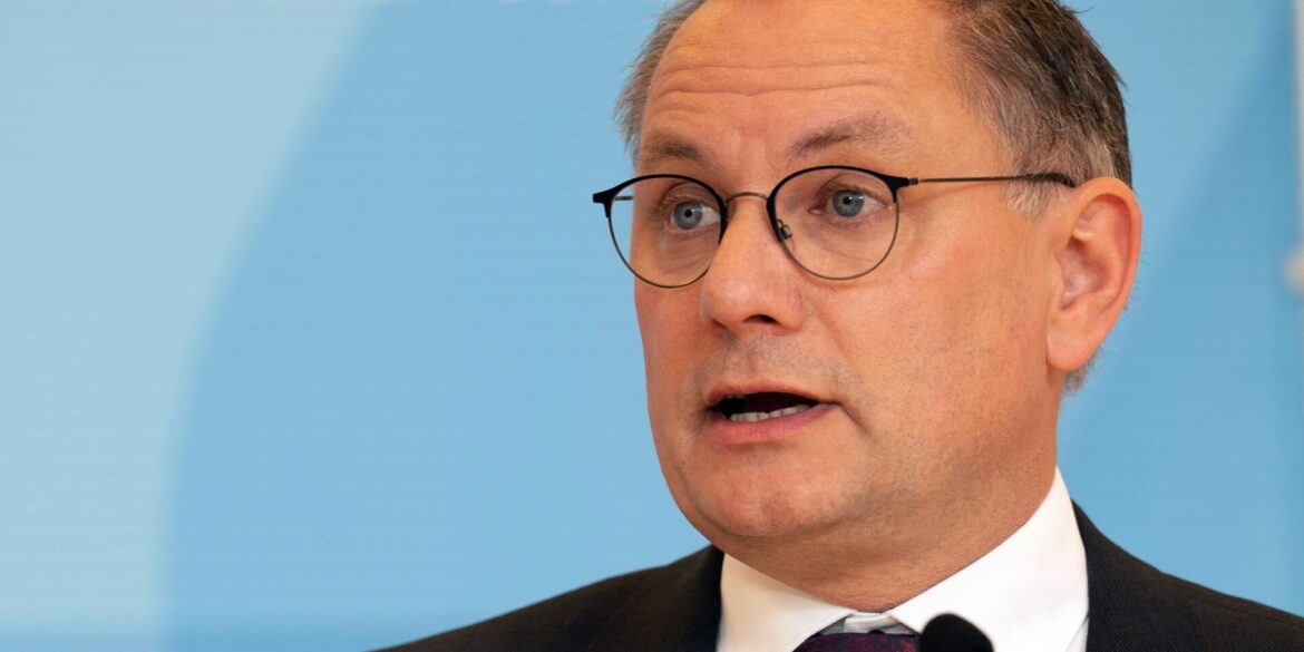 AfD-Chef Tino Chrupalla spricht von Spaltung. (Archivbild)