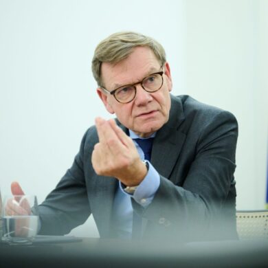Deutschland wird sich nach den Worten von Außenminister Johann Wadephul (CDU) absehbar nicht an einer internationalen Stabilisierungstruppe für den Gazastreifen beteiligen.