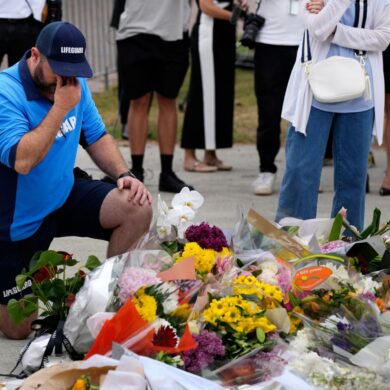 Wut, Trauer und Empörung bestimmen weiter den Alltag vieler in Sydney nach dem Attentat mit 15 Toten.
