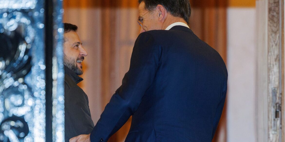 Nato-Generalsekretär Mark Rutte will den ukrainischen Präsidenten Wolodymyr Selensky am Abend in seiner Residenz empfangen. (Archivbild)