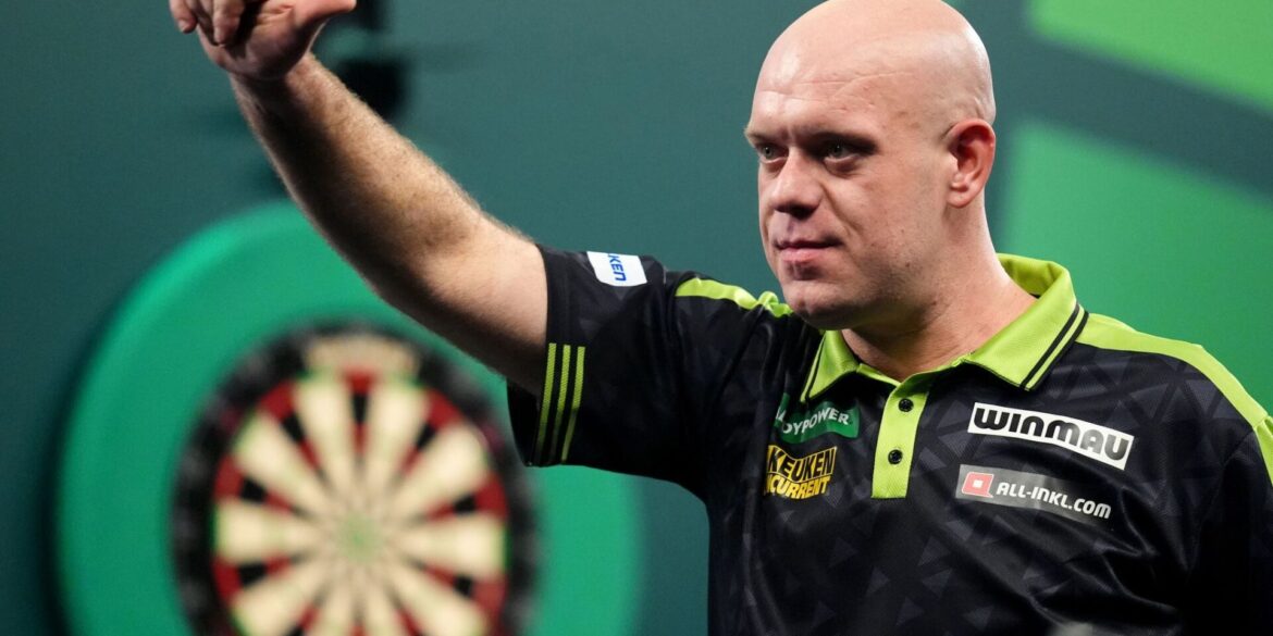 Der Niederländer Michael van Gerwen feiert seinen Sieg über den Deutschen Arno Merk.