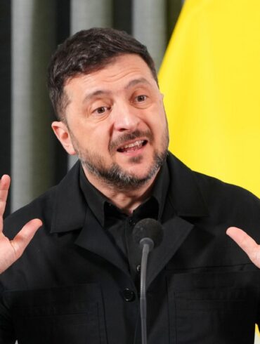 Der ukrainische Präsident Wolodymyr Selenskyj erwartet nach Moskaus Ablehnung einer Feuerpause zum westlichen Weihnachtsfest massive russische Angriffe an den Feiertagen. (Archivbild)