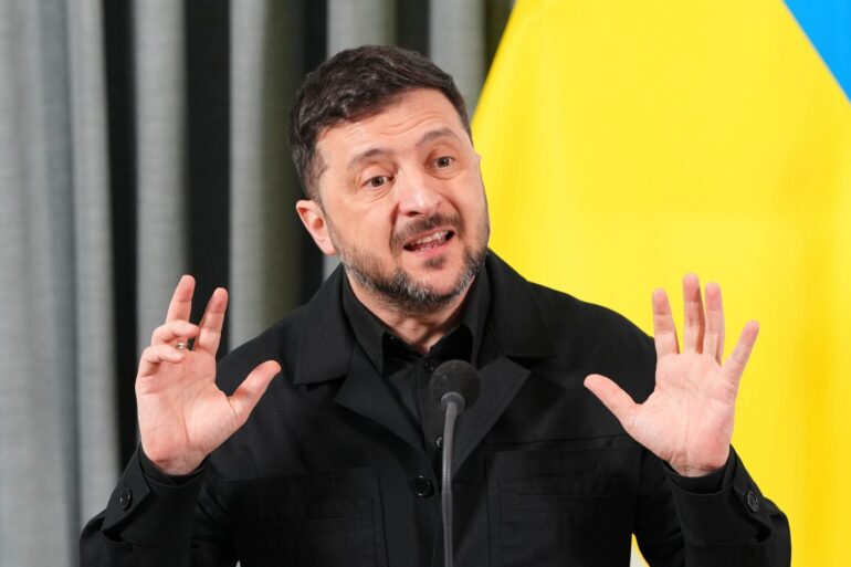 Der ukrainische Präsident Wolodymyr Selenskyj erwartet nach Moskaus Ablehnung einer Feuerpause zum westlichen Weihnachtsfest massive russische Angriffe an den Feiertagen. (Archivbild)