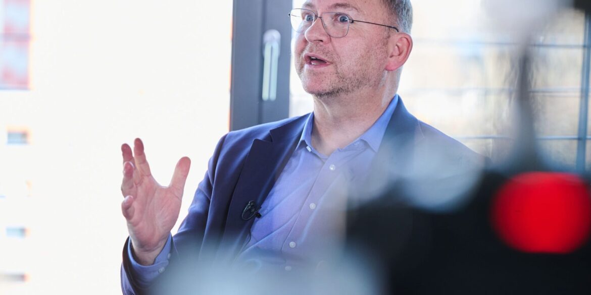 Für die Rente fordert Verdi-Chef eine stärkere Heranziehung reicher Teile der Gesellschaft.