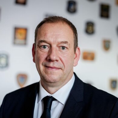 Der Wehrbeauftragte Henning Otte stellt eine geänderte Einstellung der Gesellschaft zur Bundeswehr fest.