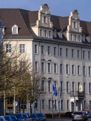 In Magdeburg wurde am Freitag ein 21-Jähriger in Gewahrsam genommen. (Archivbild)