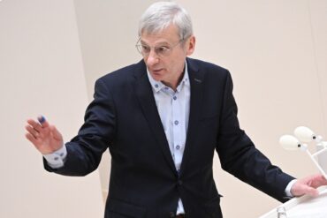 Die AfD will eine Neuwahl - der Antrag scheitert im Brandenburger Landtag.