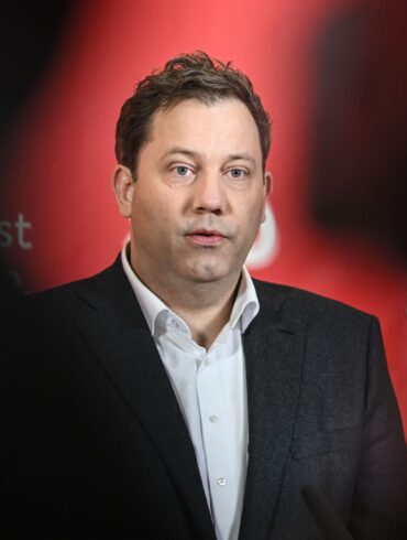 Klingbeil reist zu einem Finanzminister-Treffen. (Archivbild)