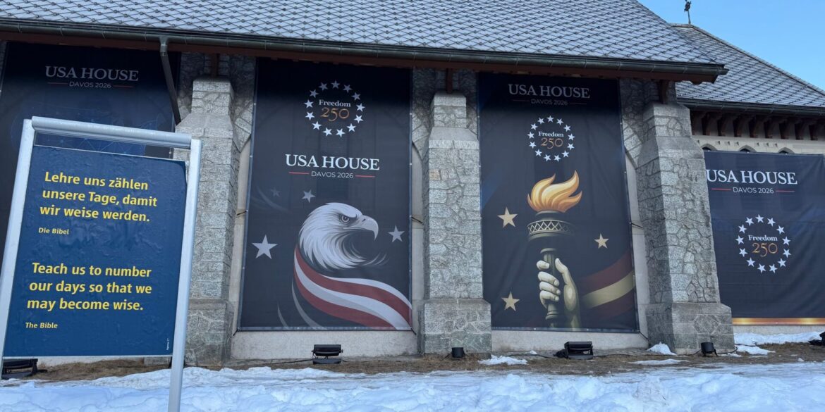 USA House in Davos: Pomp und Glaube eng beieinander.