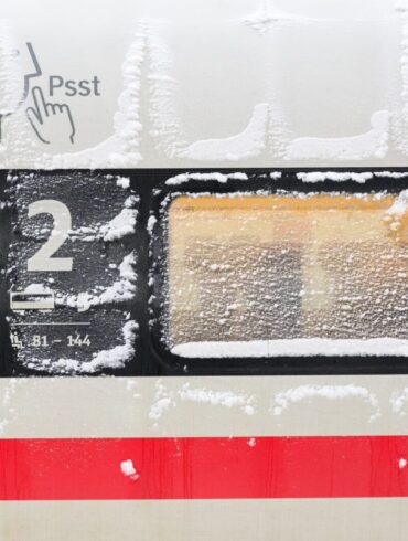 Sturmtief «Elli» hat den Bahnverkehr in Norddeutschland zum Erliegen gebracht.