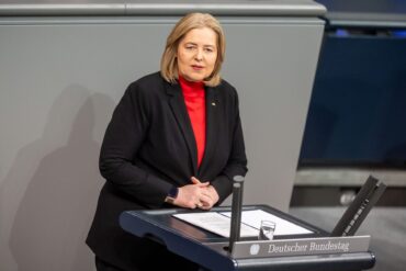 Arbeitsministerin Bärbel Bas (SPD) wirbt für die Bürgergeld-Reform.