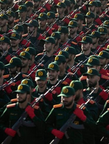 Nach jahrelangen Diskussionen gibt es nun eine Einigung: Die iranischen Revolutionsgarden sollen auch in der EU als Terrororganisation eingestuft werden. (Archivbild)