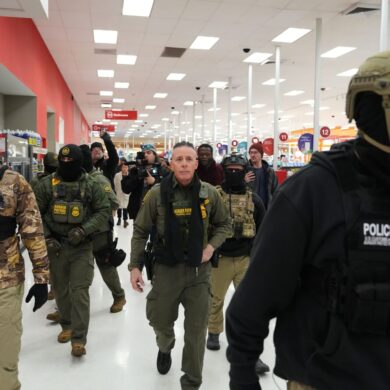 Der Einsatz der Bundesbeamten in Minnesota sei verfassungswidrig und illegal, heißt es in der Minnesota-Klage.