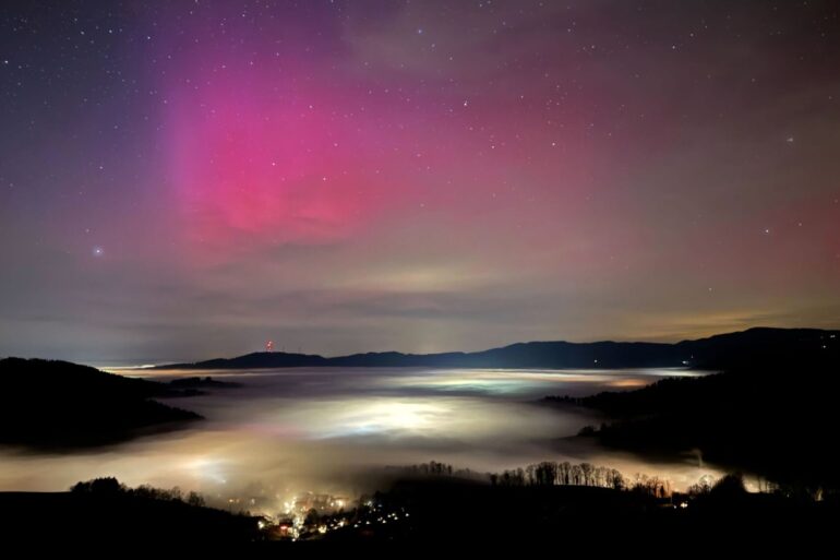 Polarlicht überm Wolkenteppich
