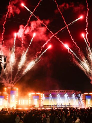 Erstmals fand die ZDF-Silvestershow nicht am Brandenburger Tor, sondern in der Hamburger Hafencity statt.