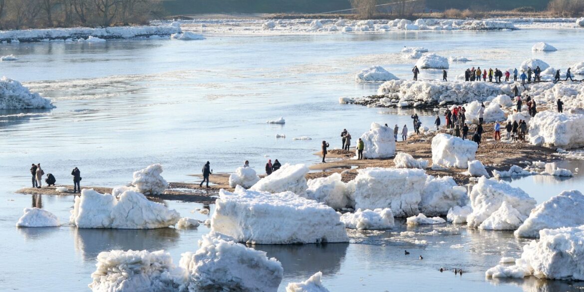 Eisberge auf der Elbe